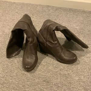 High brown leather boot size 7